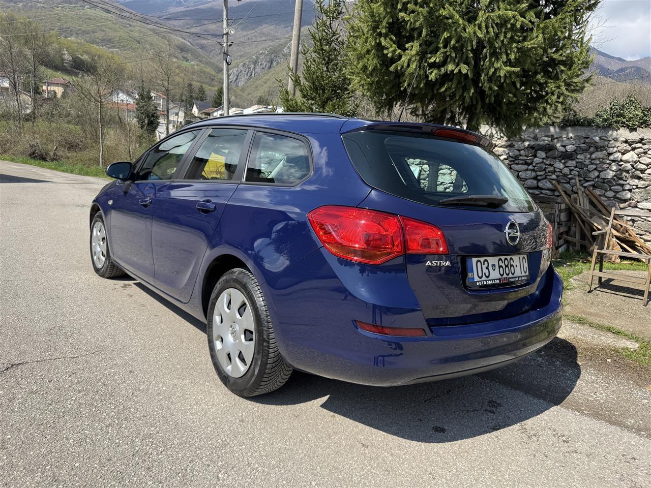 Opel-astra