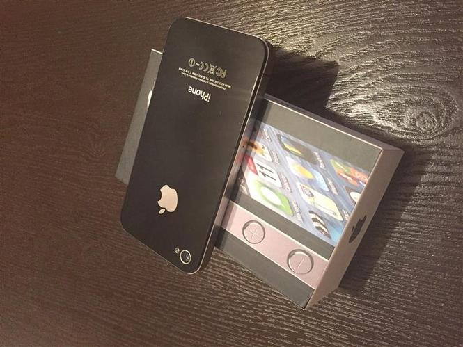 iPhone 4 