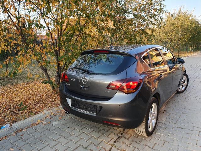 Opel astra p