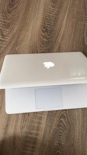 shitet laptopi macbook