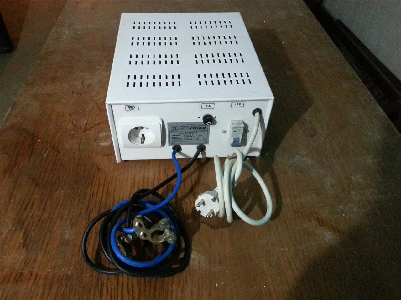Invertor
