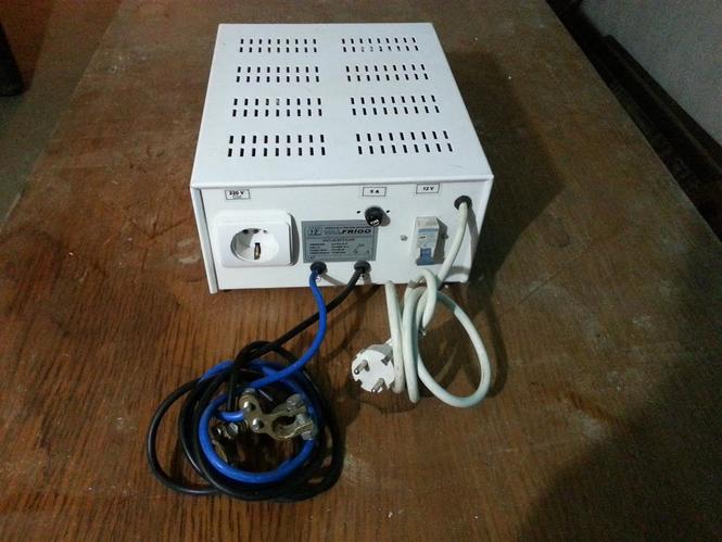 Invertor