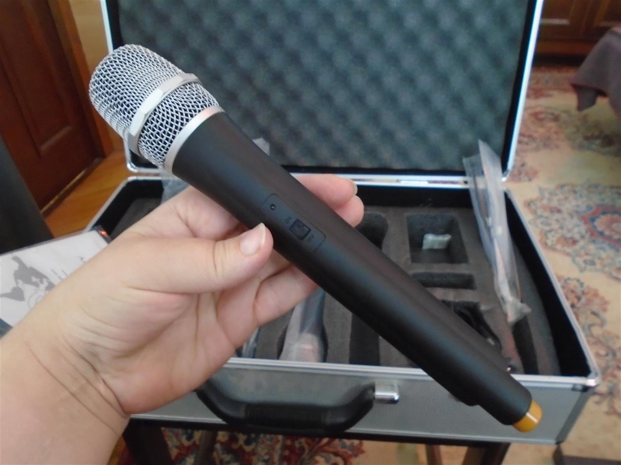 Wireless-microphone-system
