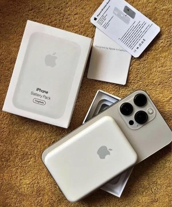 PowerBank-MagSafe