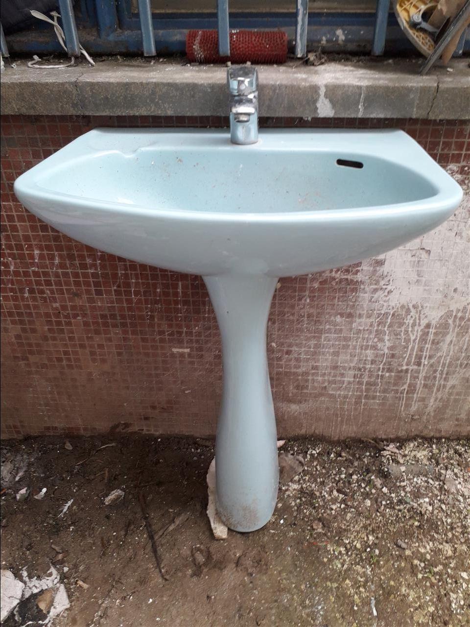 --Llavabo----