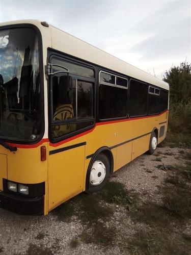 Mini bus
