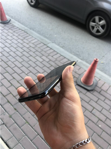 iPhone X