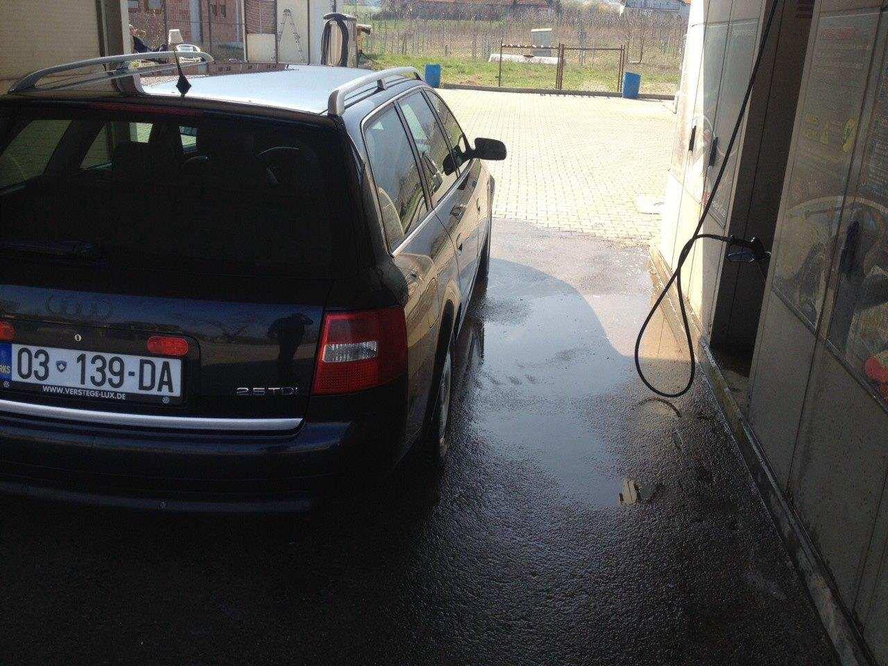 Audi-A6--03