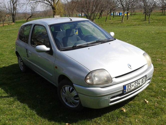 Renault clio