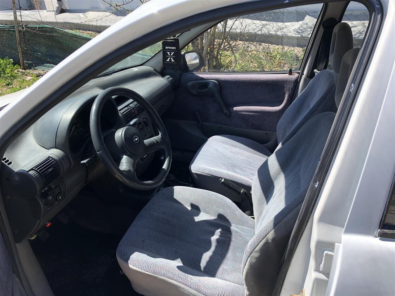 Opel-corsa-