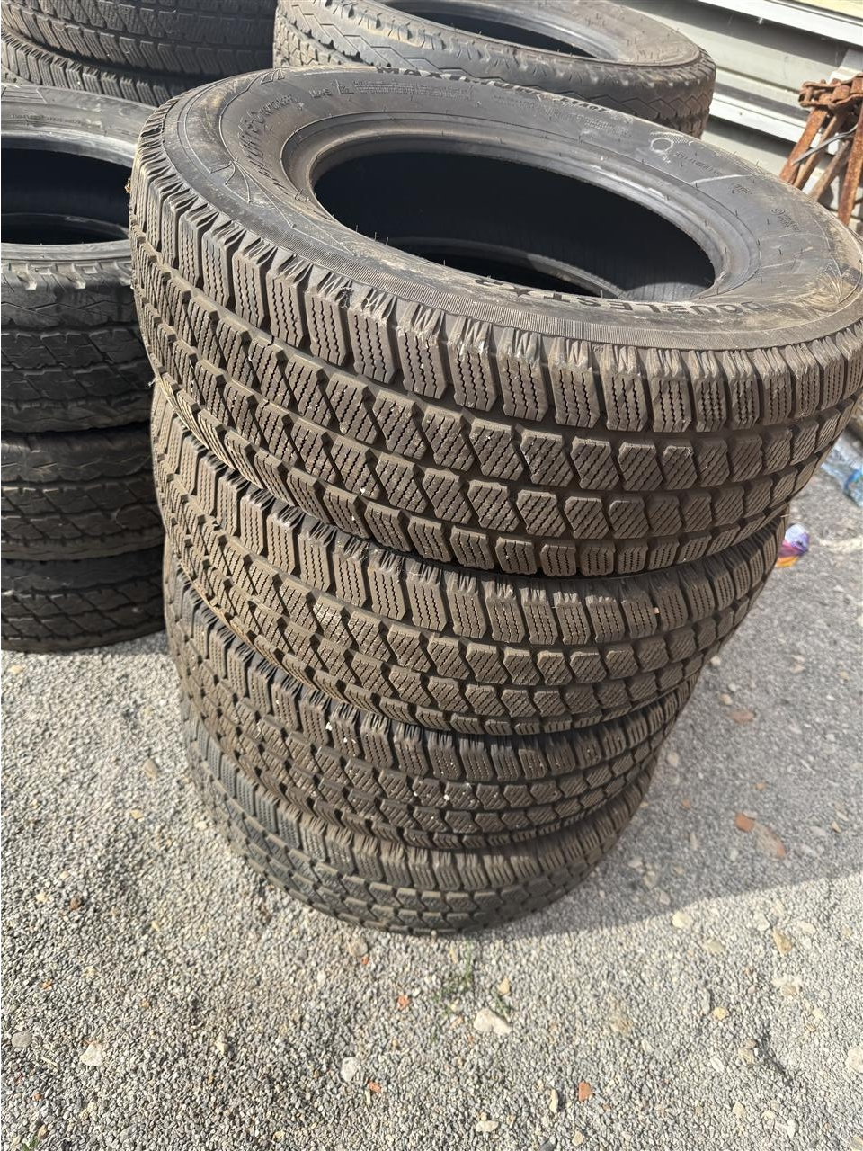Goma-215-70R15-C