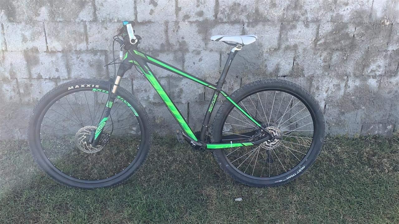 Shitet-scoot-29