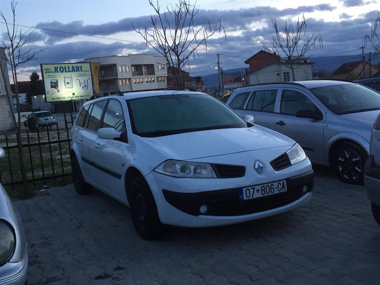 Renault-Megane--06-