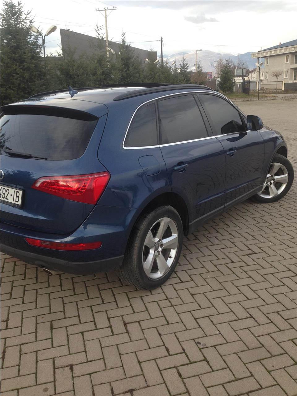 audi-Q5-2010