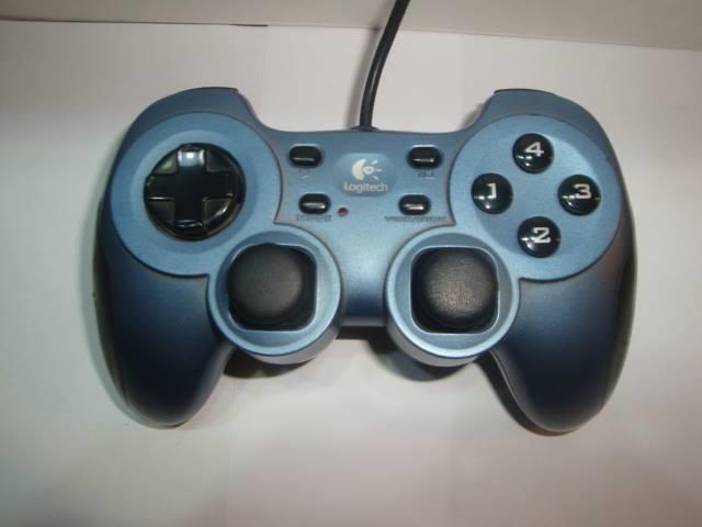 USB-joystick-controller-per-PC-