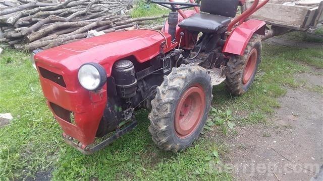 Traktor