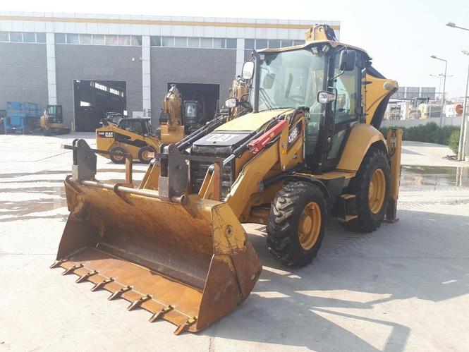 CAT 428F2 - 2015