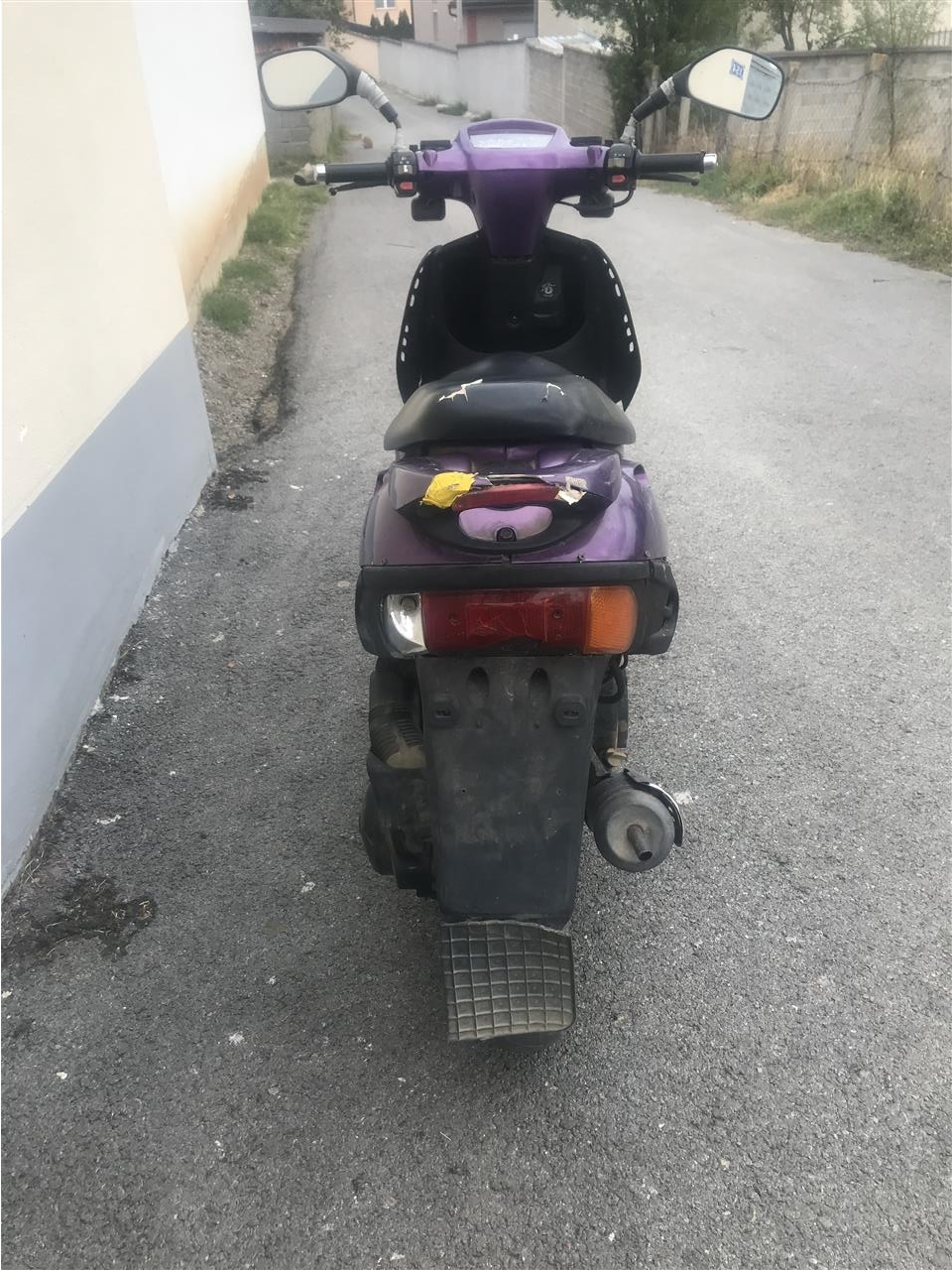 Shes-Motorrin-