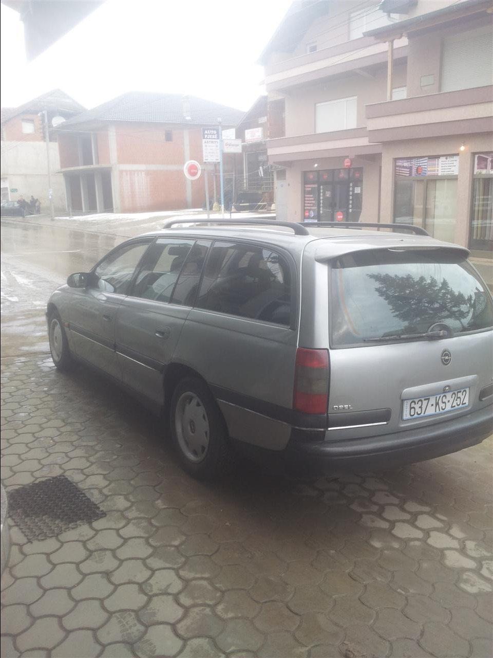 Opel-Omega-2-0--94