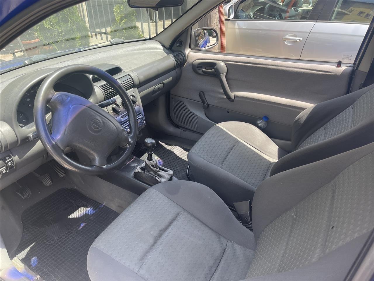 Opel-Corsa