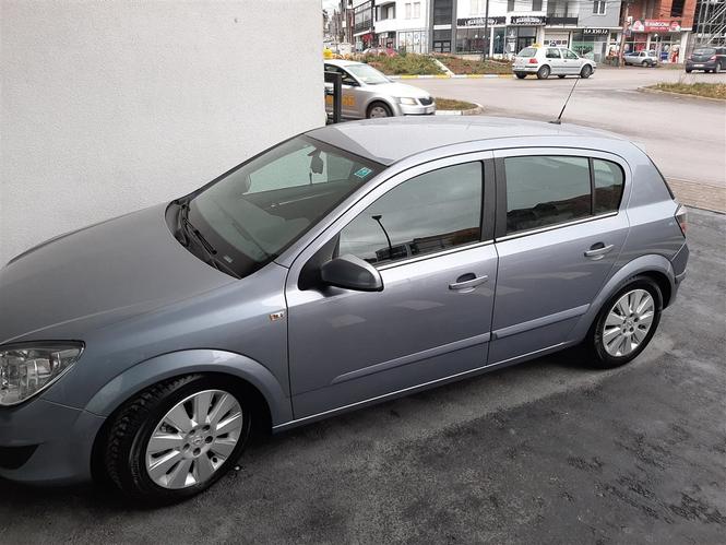 ASTRA H
