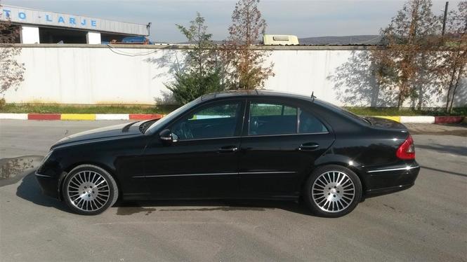 Mercedes E320
