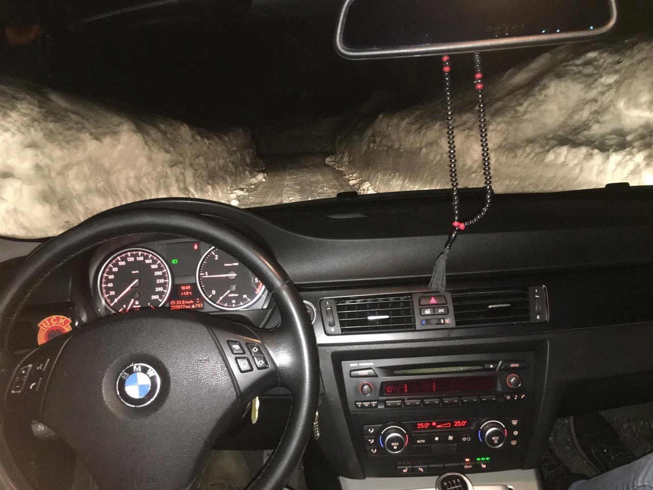 Bmw-3-E90-Ne-Shitje-