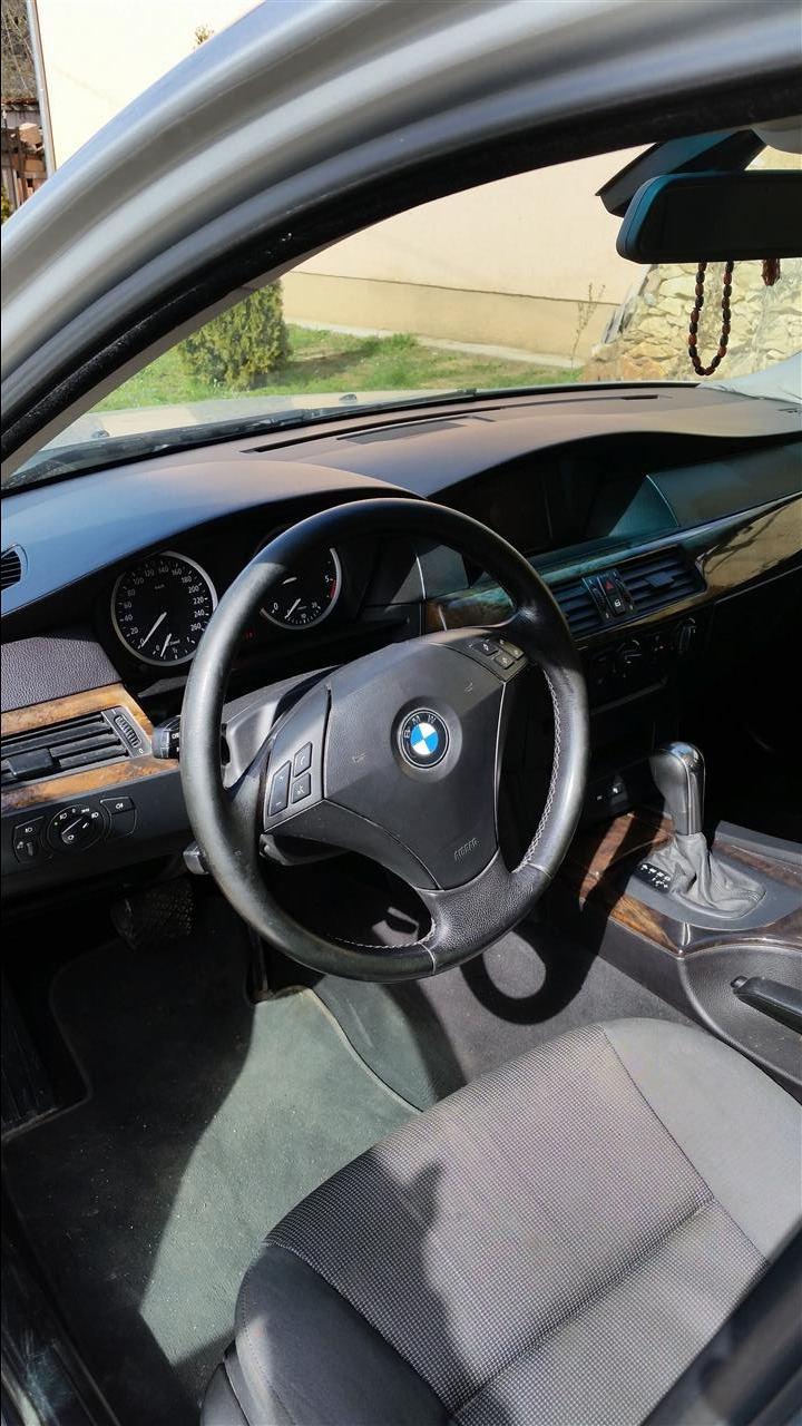BMW-E60-2004-