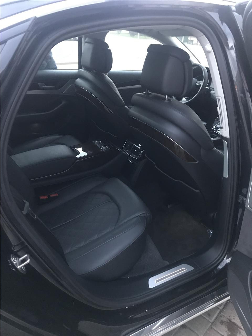 Audi-A8-Matrix