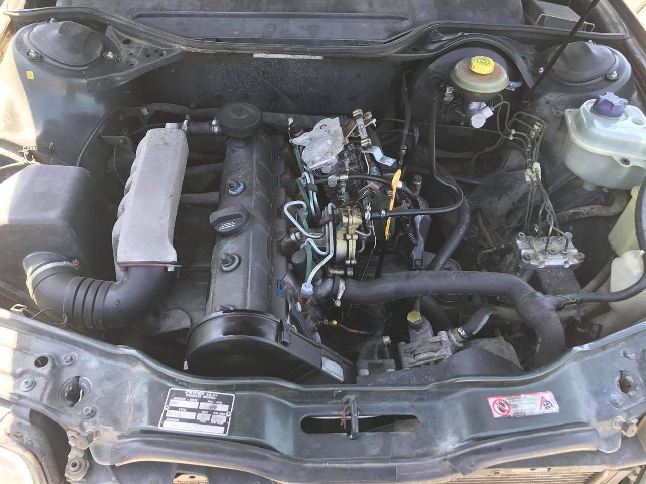 Audi-100-C4