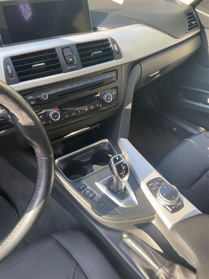 BMW-320d-xdrive
