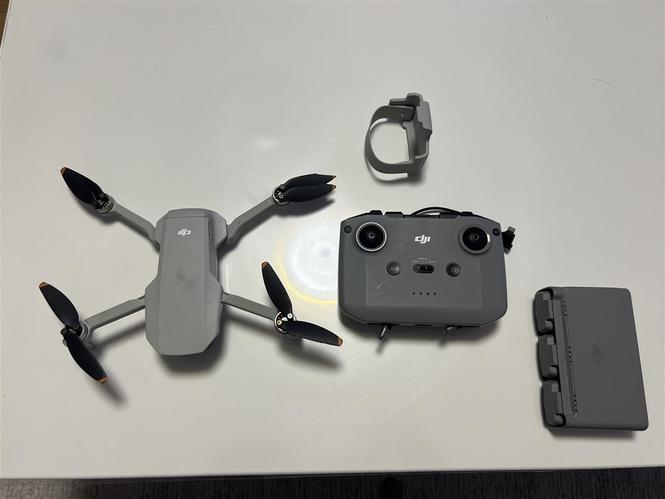 Dron dji