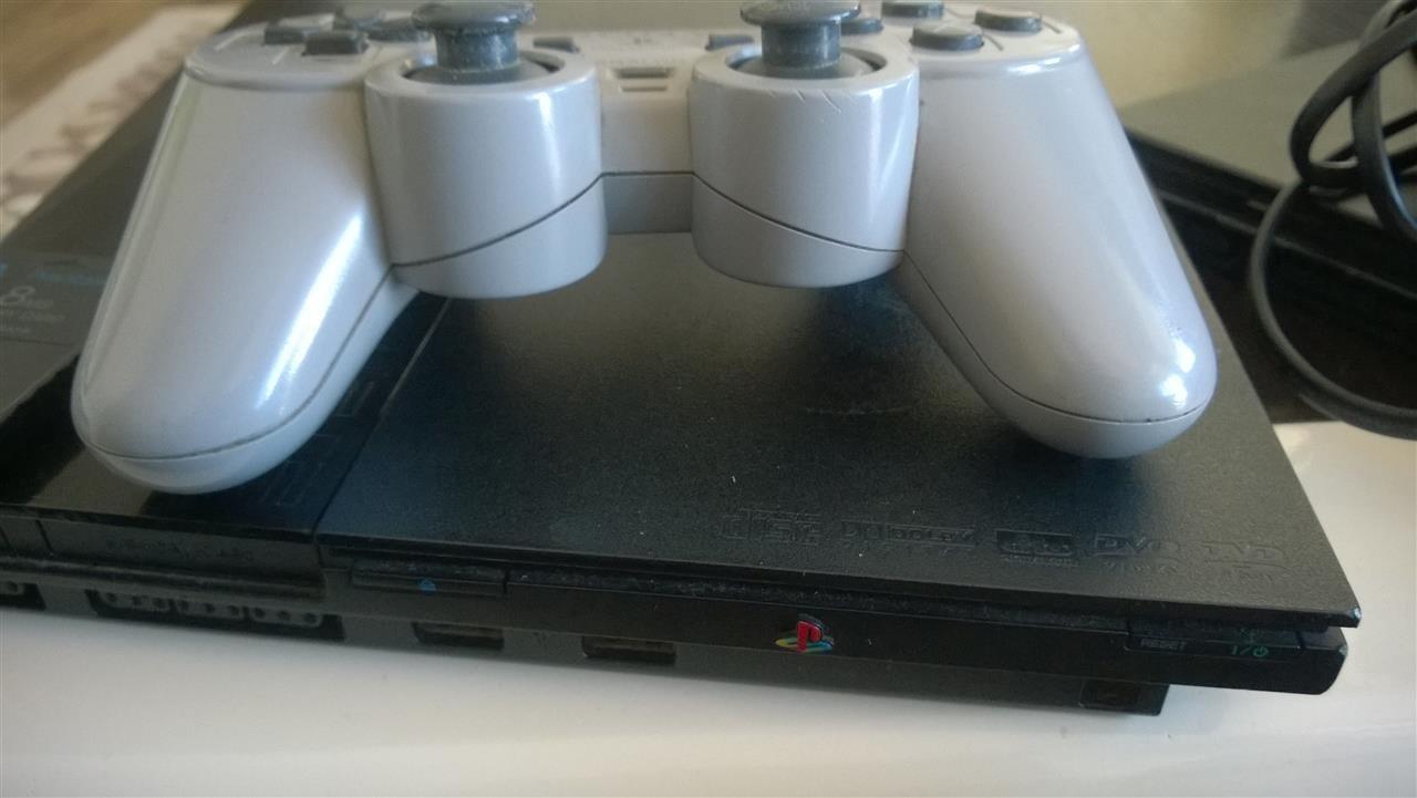 2-Sony-Playstation-PS2-