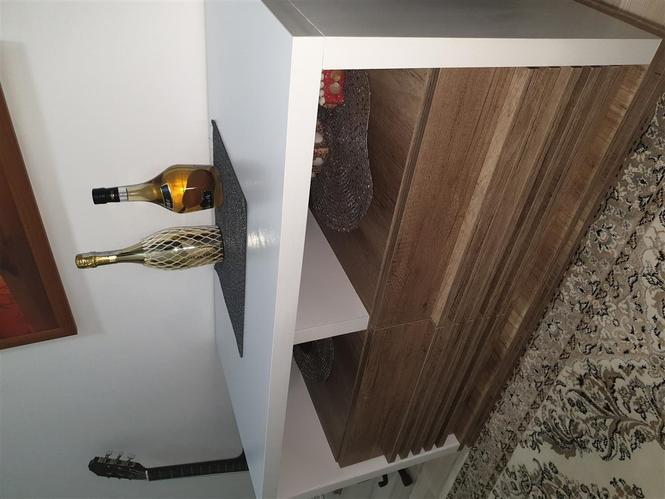 Komodë per TV