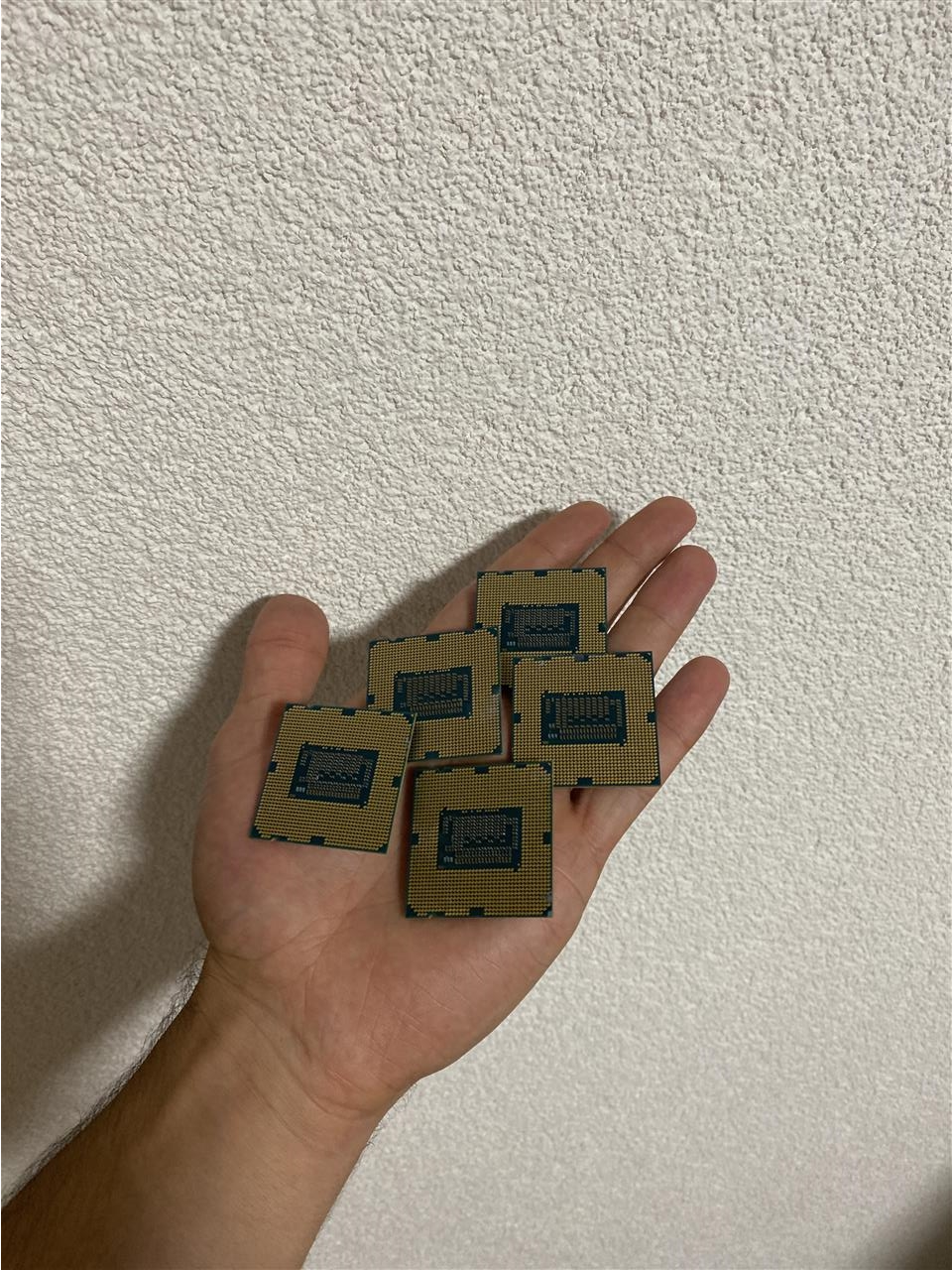Procesora--CPU-