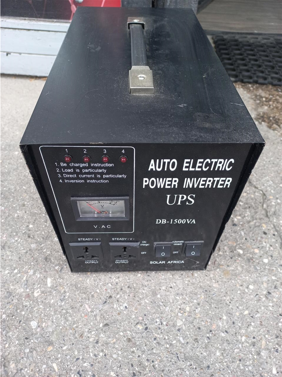 Invertor