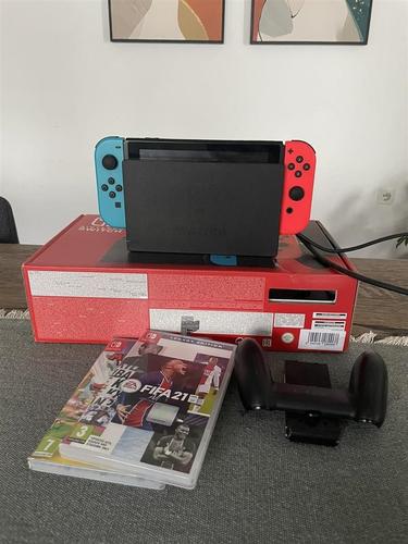 Nintendo Switch 