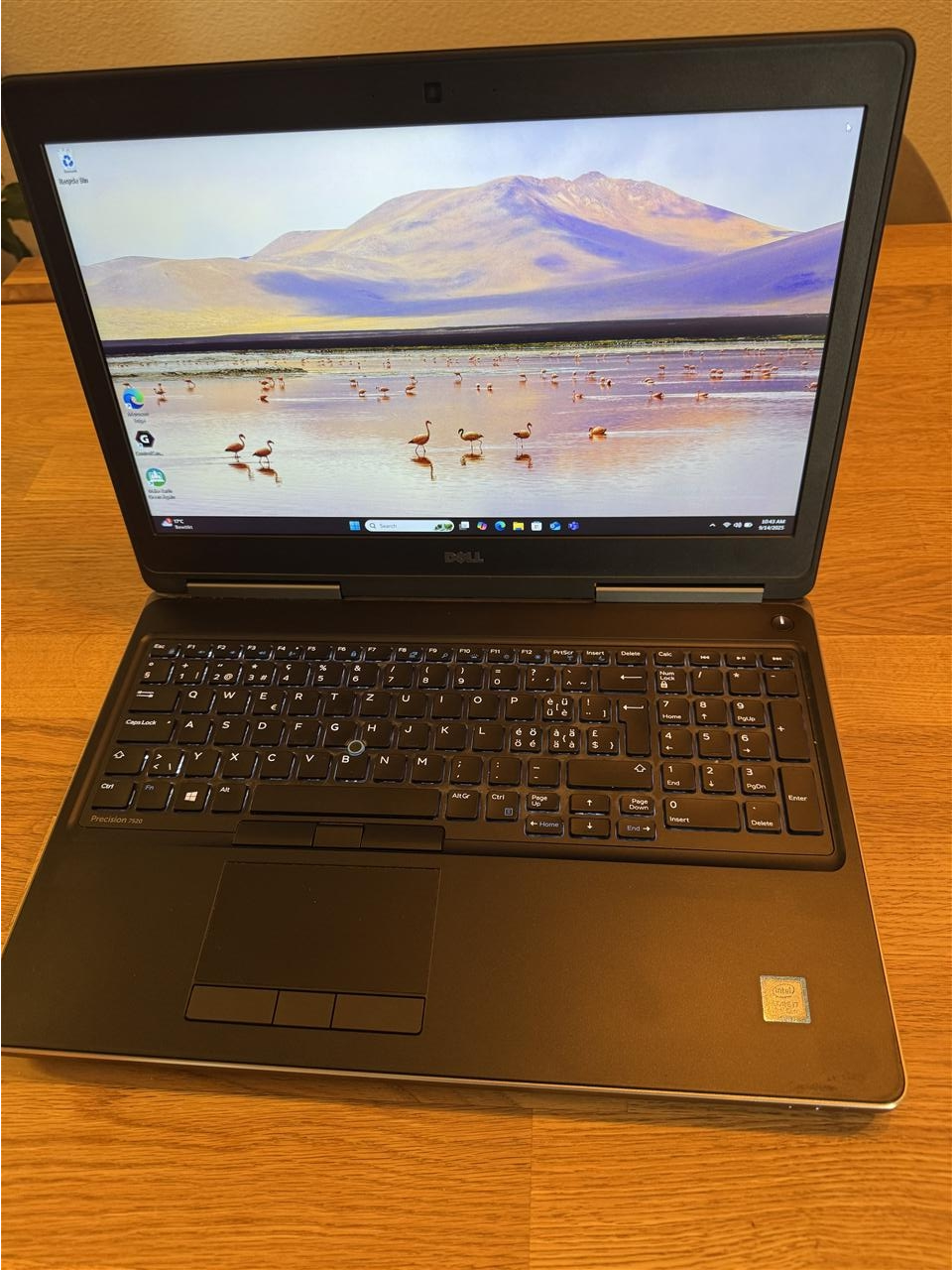 Dell-Precision-7520-I7--24GB-512ssd+2TB
