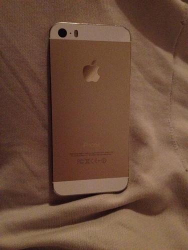 Iphone 5s gold