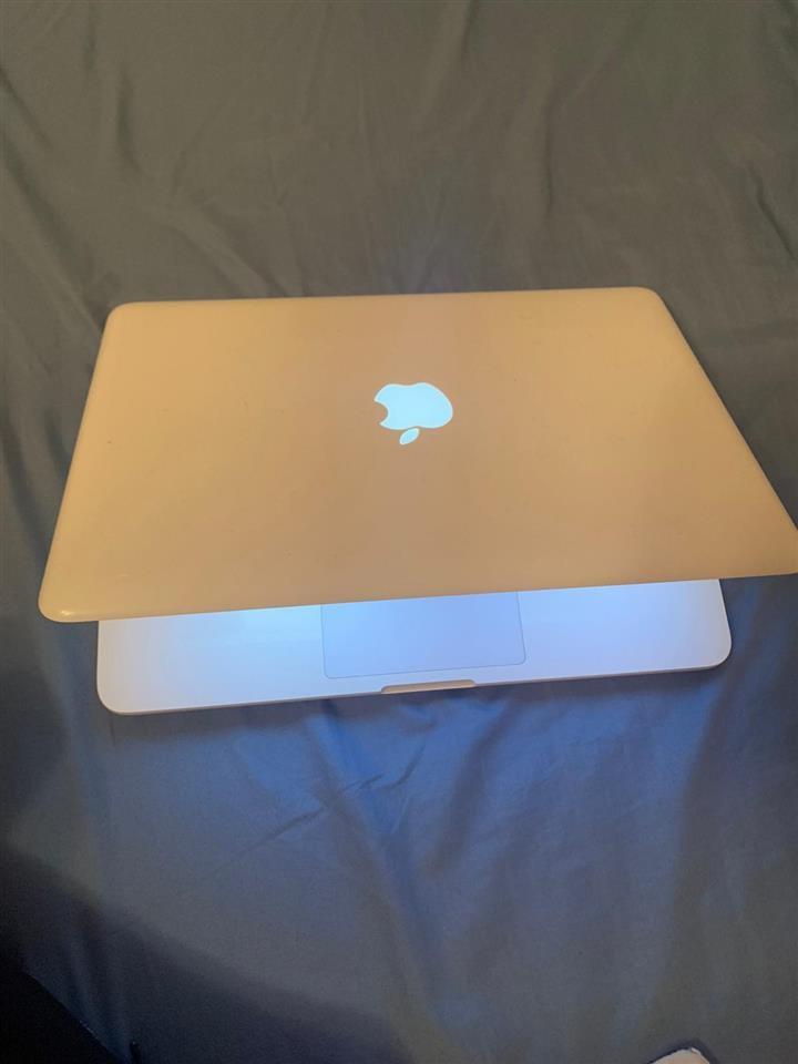 Macbook-