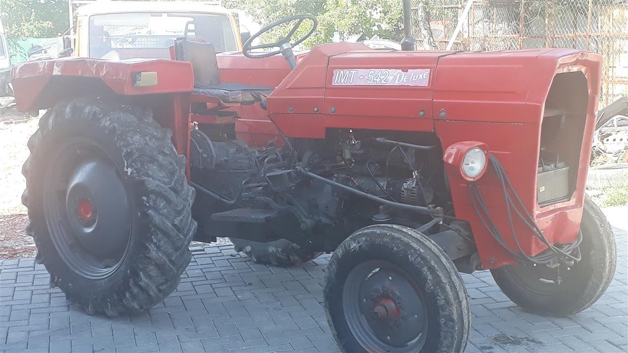 --Traktor-542