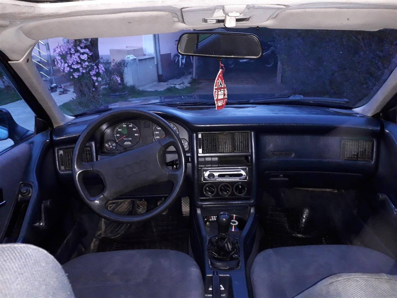 Audi-80