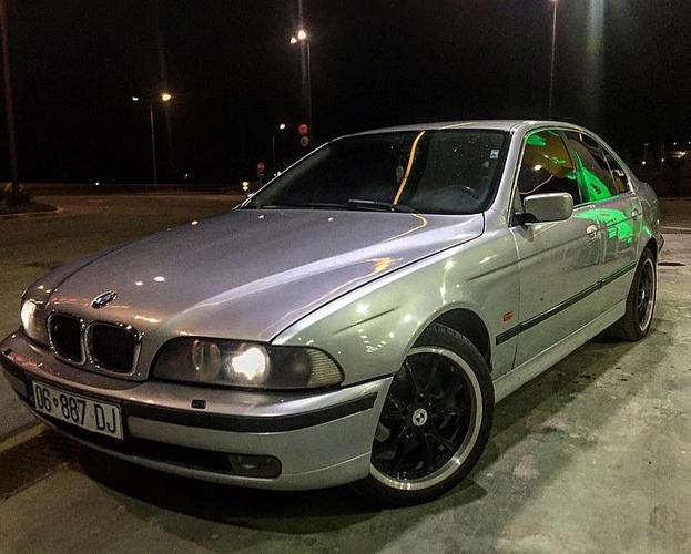 BMW E39 