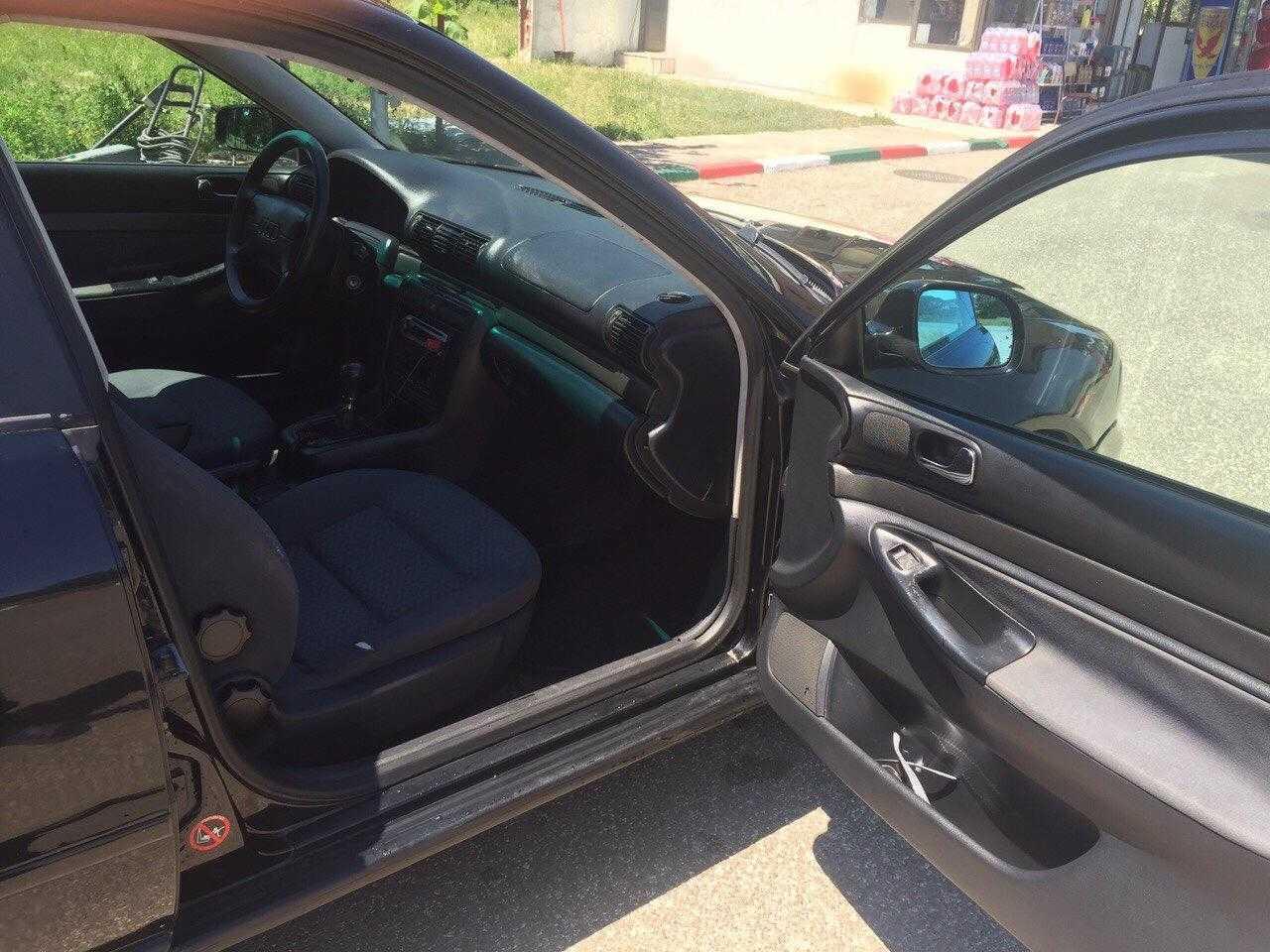 Shitet-audi-a4