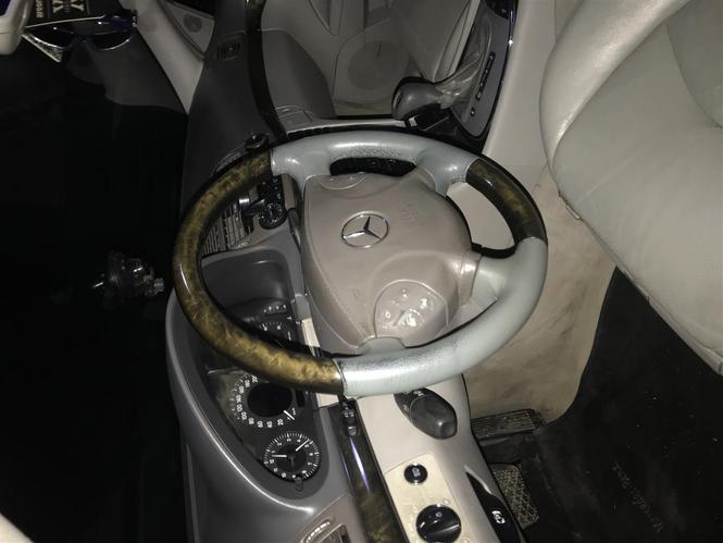 Mercedes E320