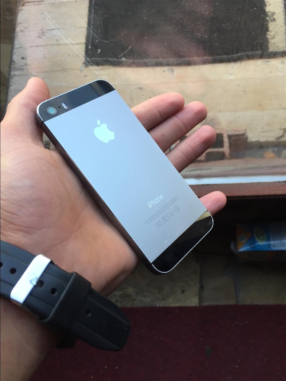 Shes-iphone-5s-