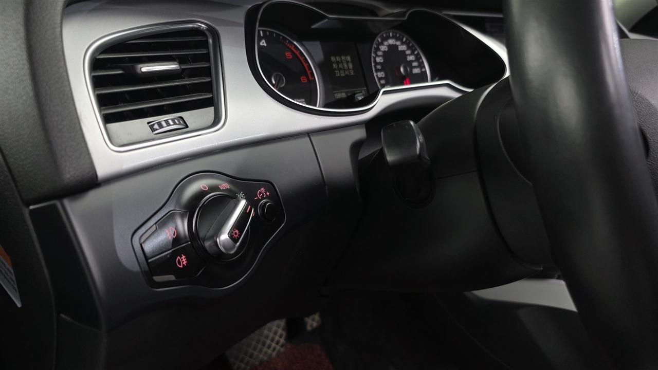 AUDI-A4-30-TDI-FULL-OPTION