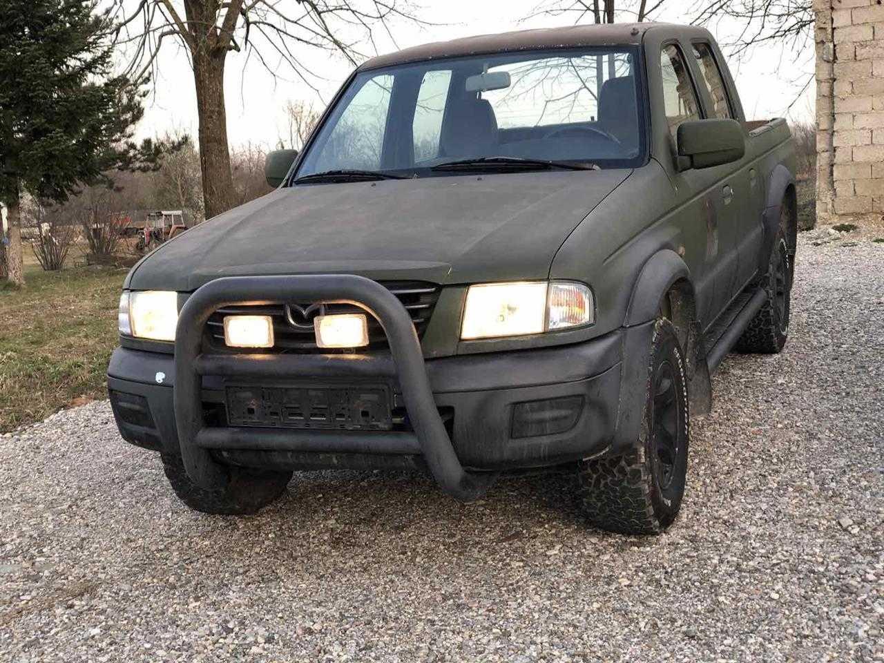 Mazda-b2500