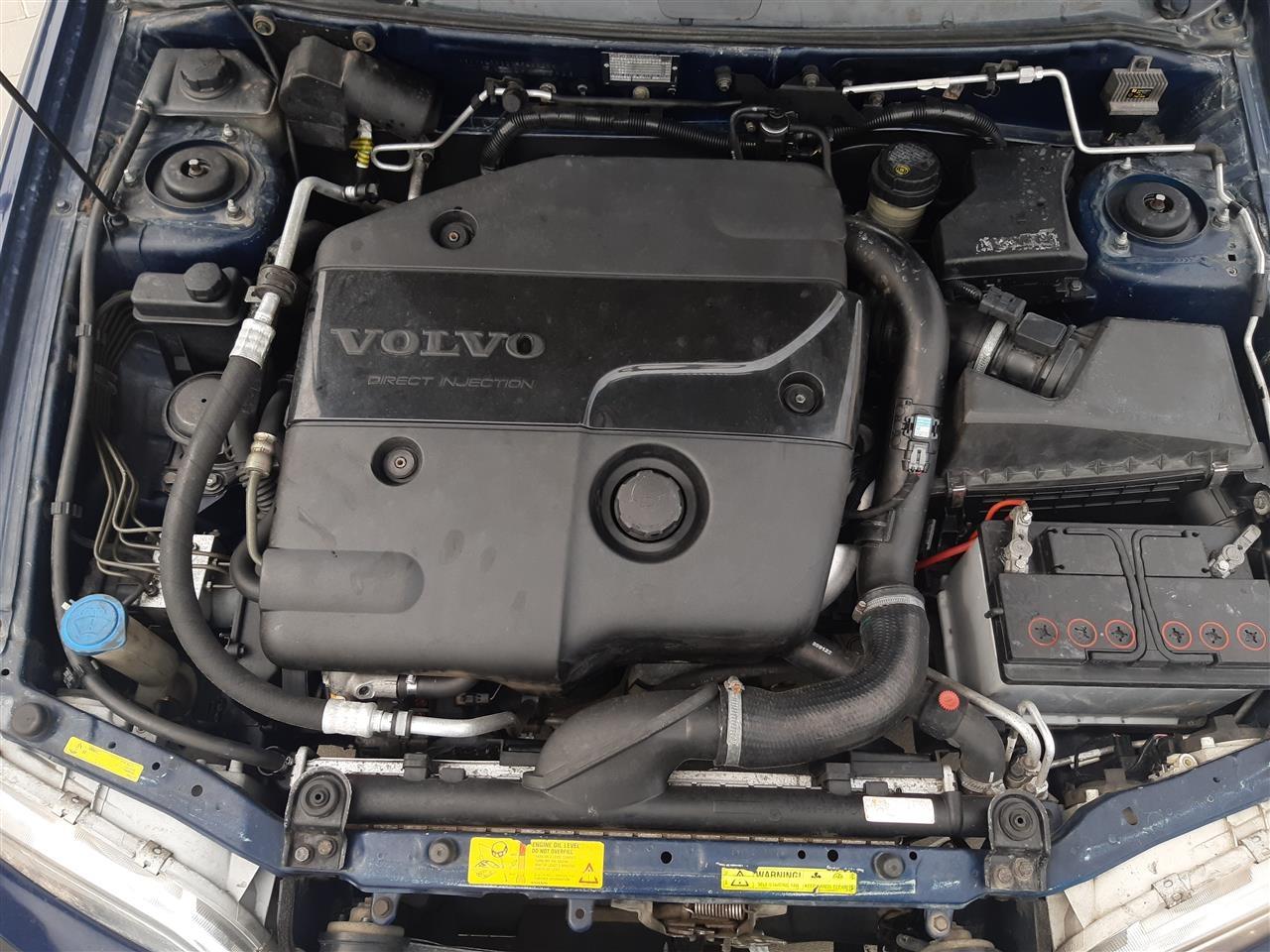 Volvo S40 1.9 Diesel Fushë Kosovë