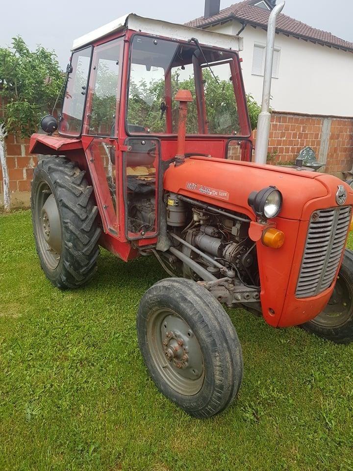 Traktor-IMT-539